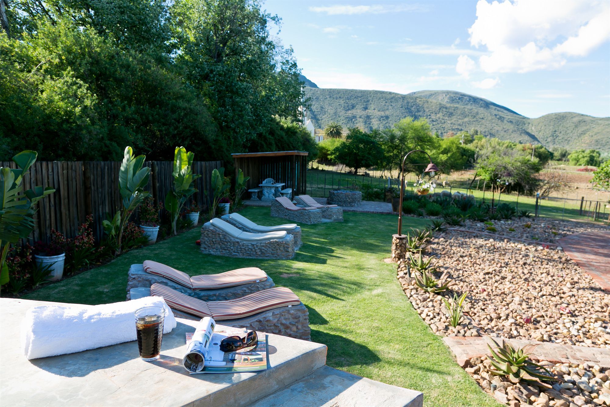 Die Fonteine Country Guesthouse And Glamping เอาท์สโฮร์น ภายนอก รูปภาพ